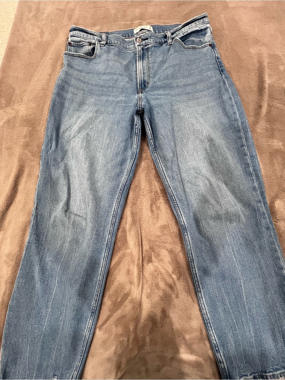 Abercrombie & Fitch Women’s The Mom High Rise